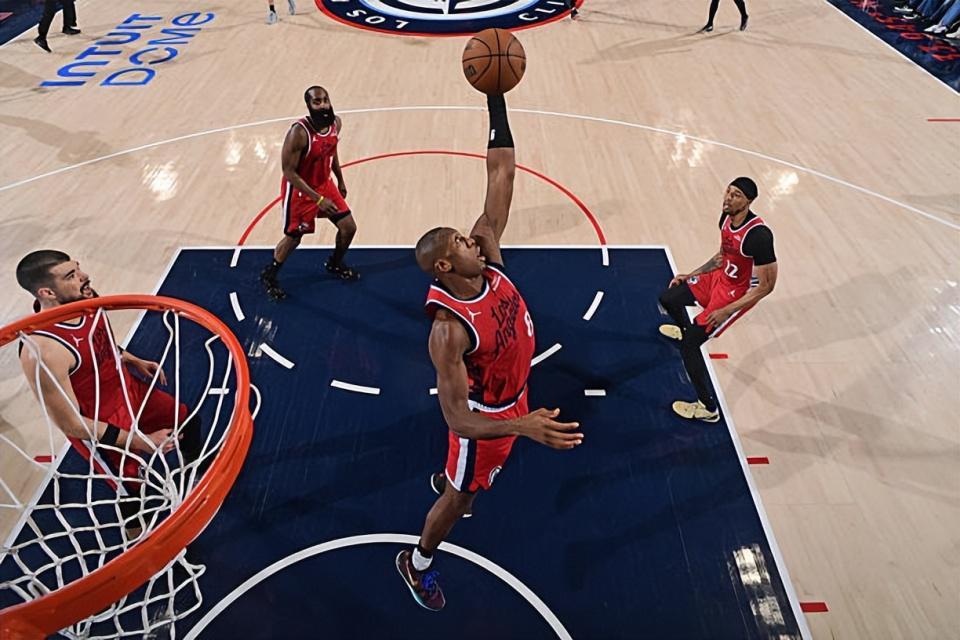 世界杯官方直播app下载-防死了东契奇！快船后场大闸对于球队的重要性绝对是有目共睹的？