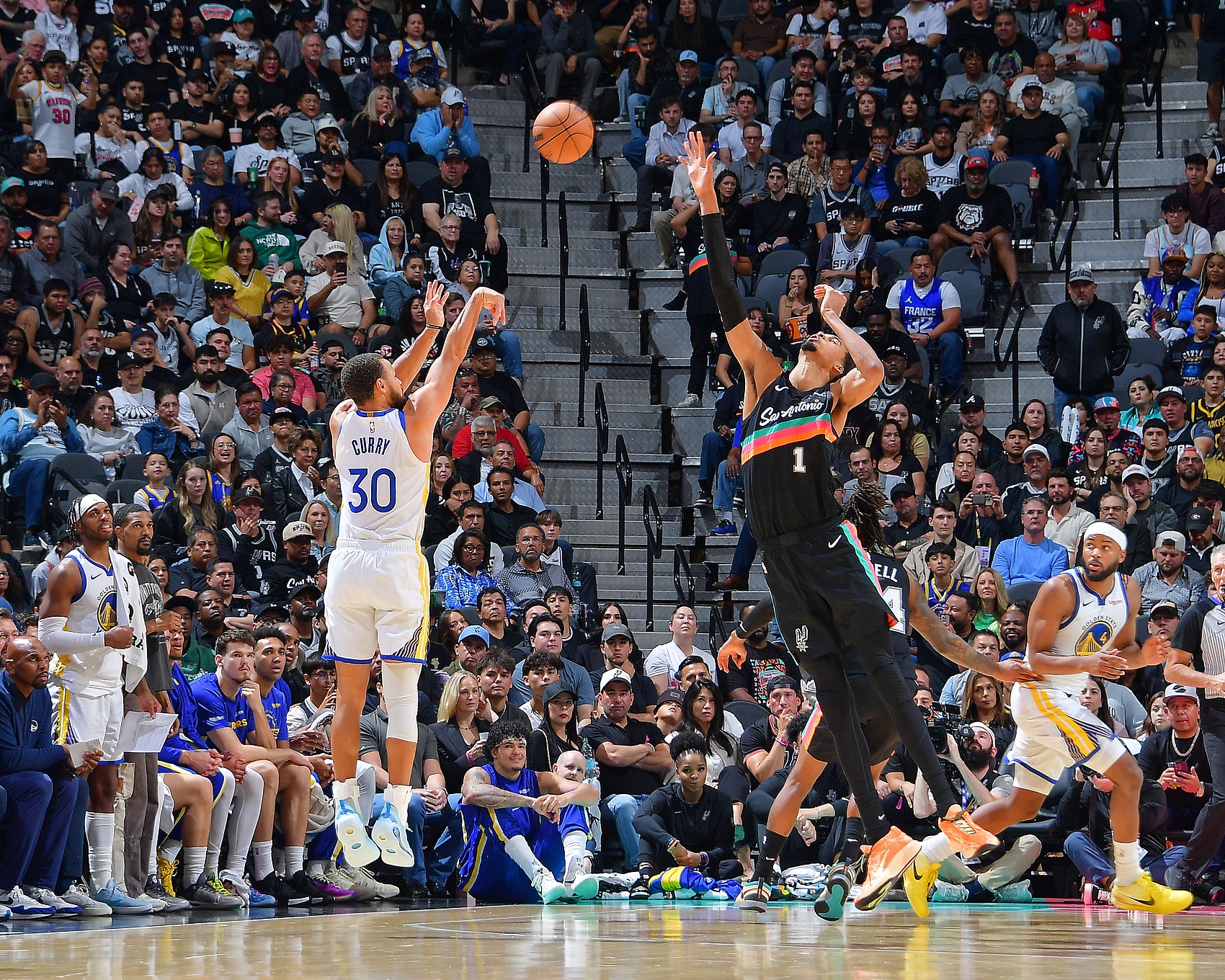 世界杯直播下载官网-雷吉·米勒：看文班打球是必须要有的体验 就和看乔丹&amp;库里一样